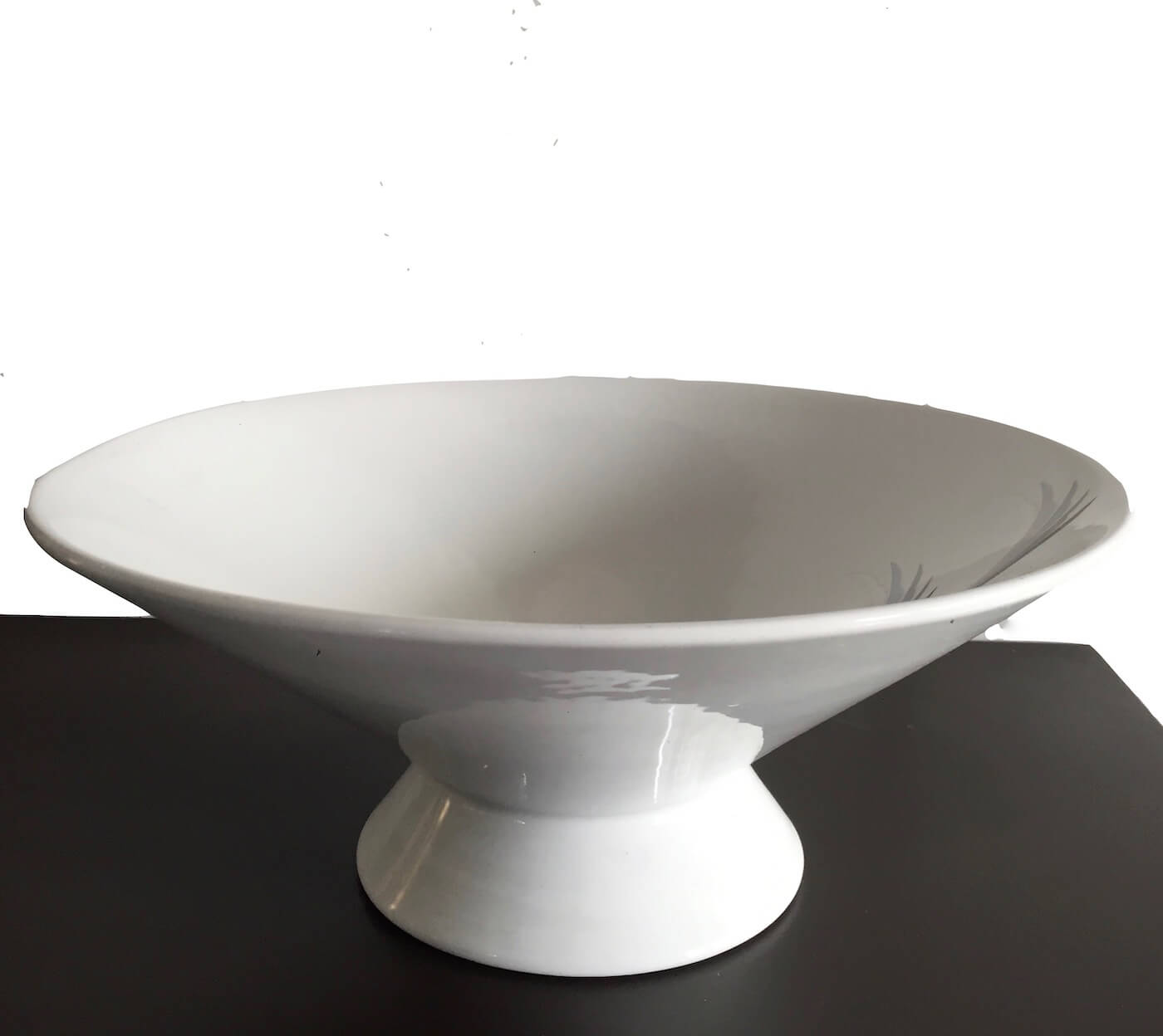 Nome: CENTROTAVOLA IN CERAMICA colore bianco di Rometti ceramiche Misure: DIAM. 34 cm, H 14 cm